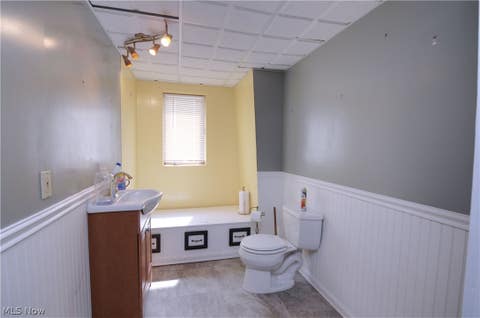 Tiny photo for 25 31st Street SW, Barberton, OH 44203 (MLS # 5220929)