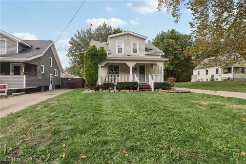 Homes For Sale - 1674 Betz Drive<br/> Akron, OH 44306