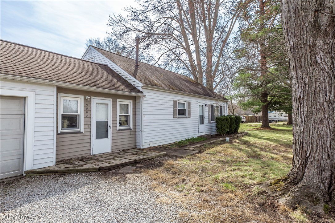 9907 Dupont Drive, Columbia Station, Ohio image 24