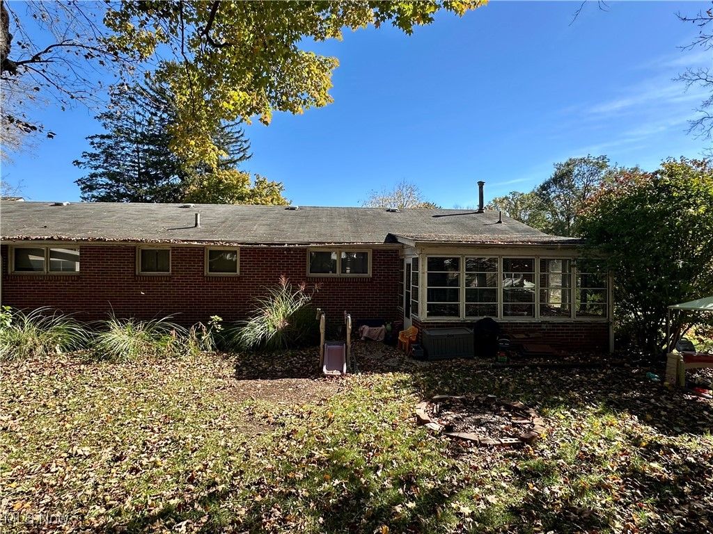 Photo of 937 Reservoir Drive NE, Massillon, OH 44646 (MLS # 5166861)