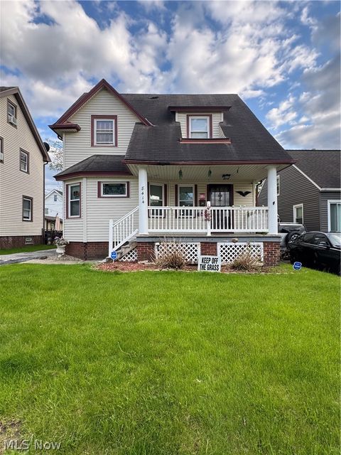 Photo of 8414 Grand Division Avenue, Garfield Heights, OH 44125 (MLS # 5210698)