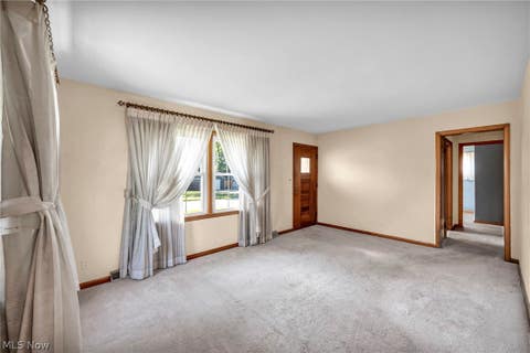 Tiny photo for 3130 9th Street, Cuyahoga Falls, OH 44221 (MLS # 5239138)