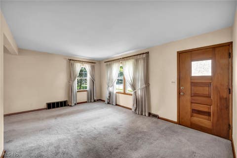 Tiny photo for 3130 9th Street, Cuyahoga Falls, OH 44221 (MLS # 5239138)
