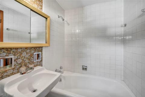 Tiny photo for 3130 9th Street, Cuyahoga Falls, OH 44221 (MLS # 5239138)