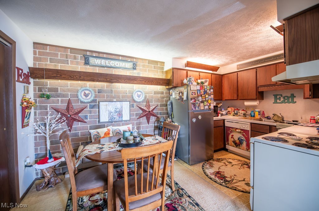 Lexington Centre 02 - Commercial Sale
