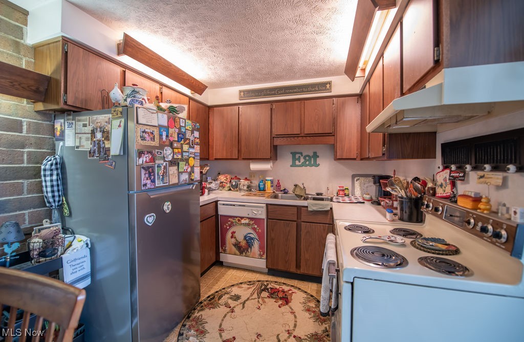 Lexington Centre 02 - Commercial Sale