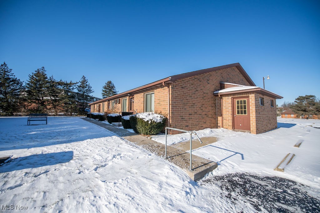 Lexington Centre 02 - Commercial Sale