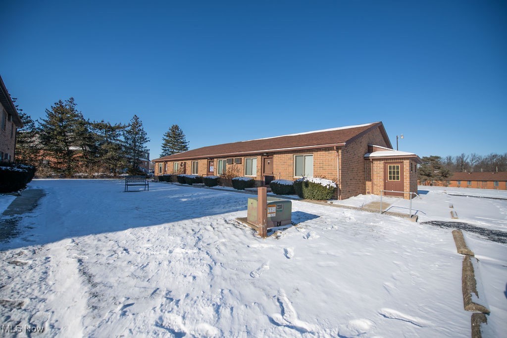 Lexington Centre 02 - Commercial Sale