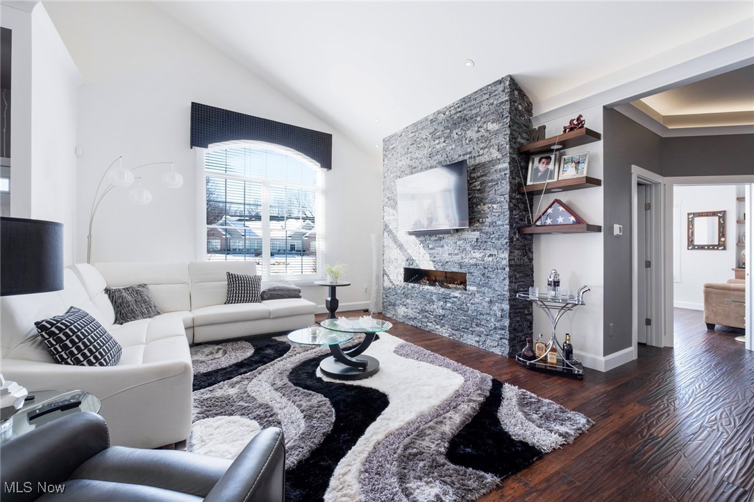 4300 Westford Place 12B