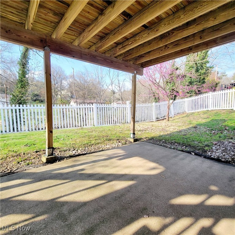 1760 Buena Vista Drive, Coshocton, Ohio image 17