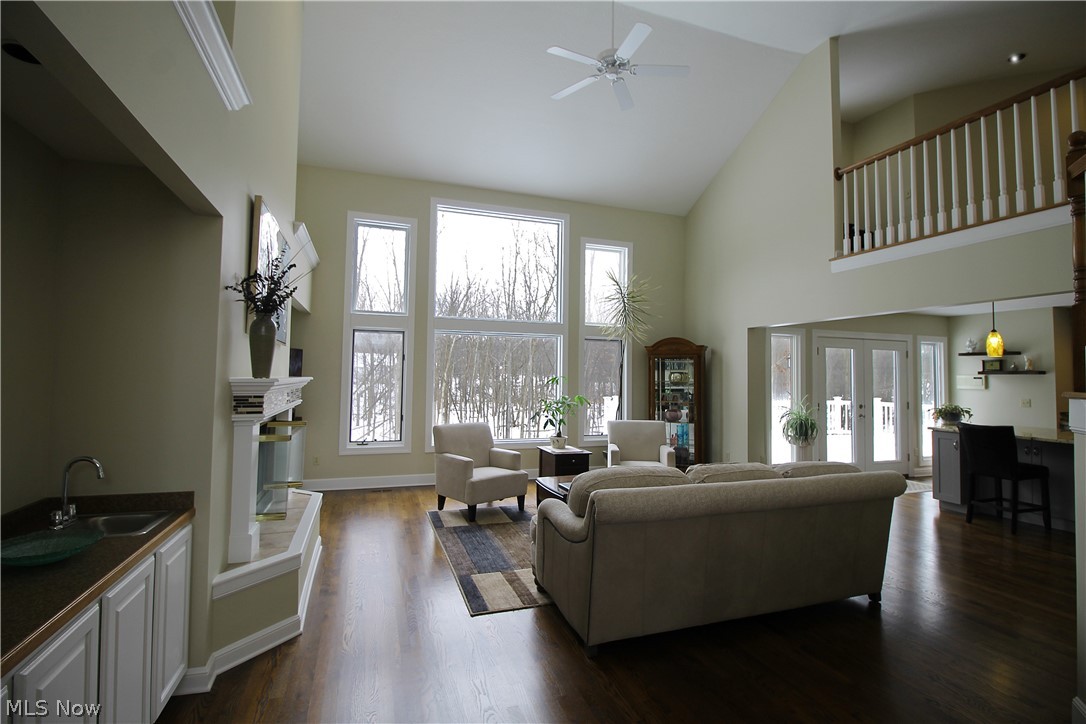 Bayside Lakes - Residential