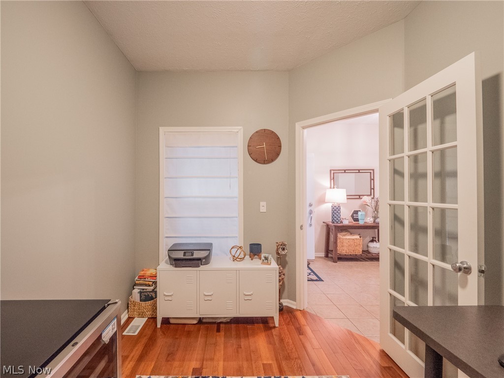 Vista Lago Condo - Residential