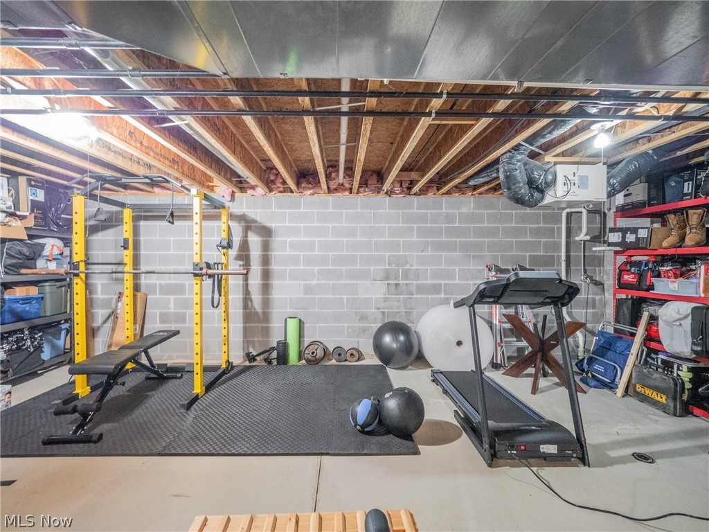 Vista Lago Condo - Residential