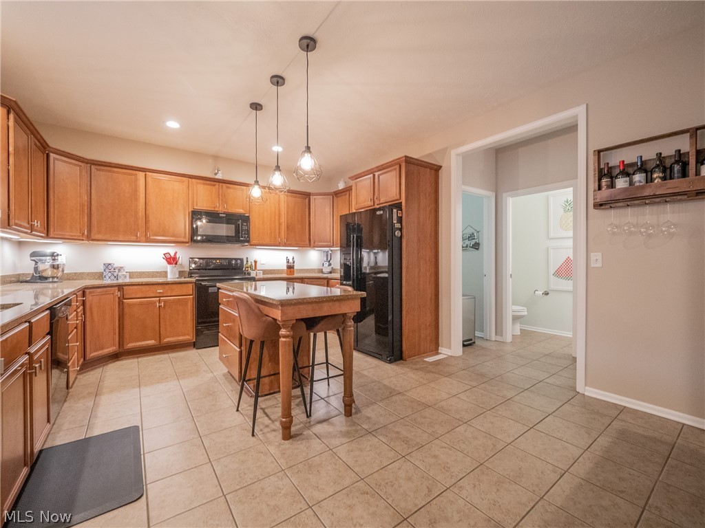 Vista Lago Condo - Residential