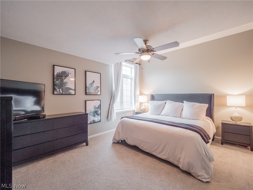 Vista Lago Condo - Residential