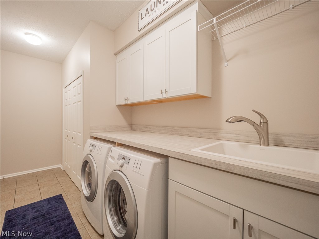 Vista Lago Condo - Residential