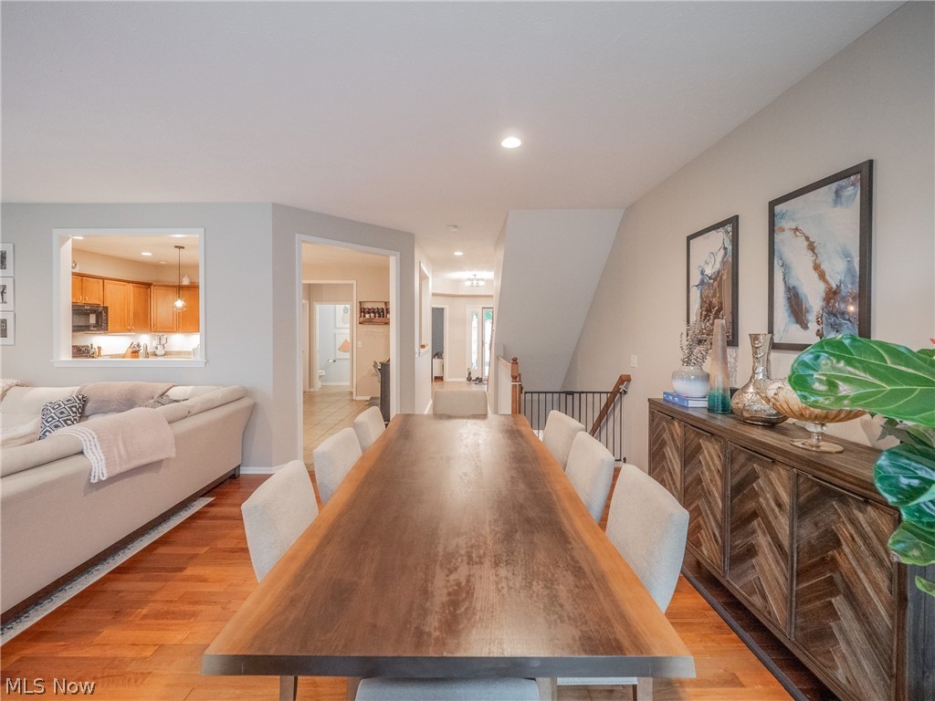 Vista Lago Condo - Residential