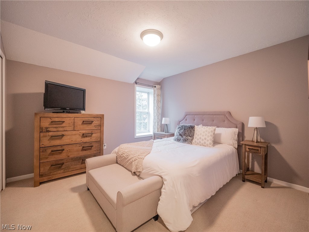 Vista Lago Condo - Residential