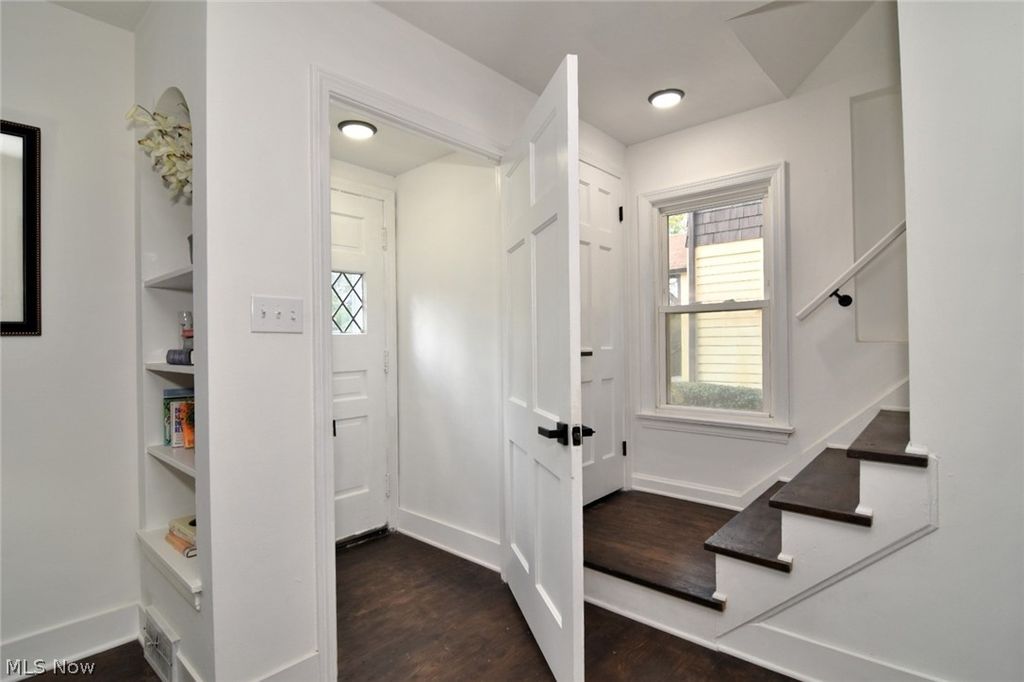 Photo of 2203 Brockway Road, University Heights, OH 44118 (MLS # 5186600)