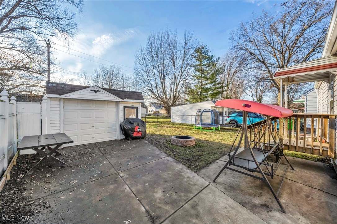 484 E 314th Street, Willowick, Ohio image 17