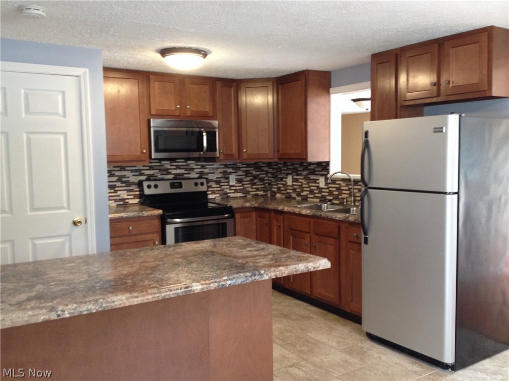 Glenwood Ac Sub - Residential