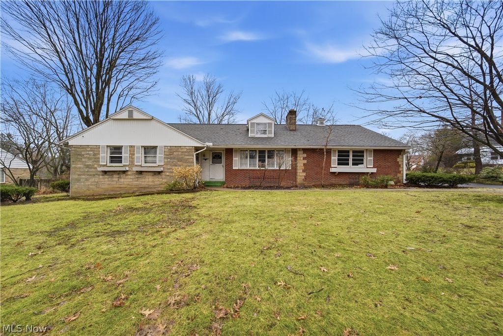 Photo of 3425 Darlington Avenue NW, Canton, OH 44708 (MLS # 5192833)