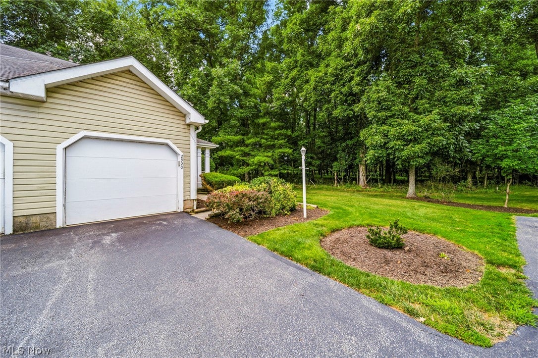 2920 Heatherwood Court