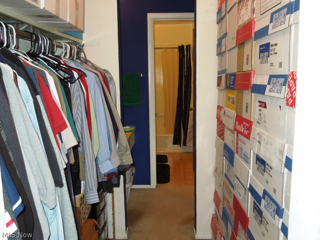 Fairfax Manor Condo - Residential