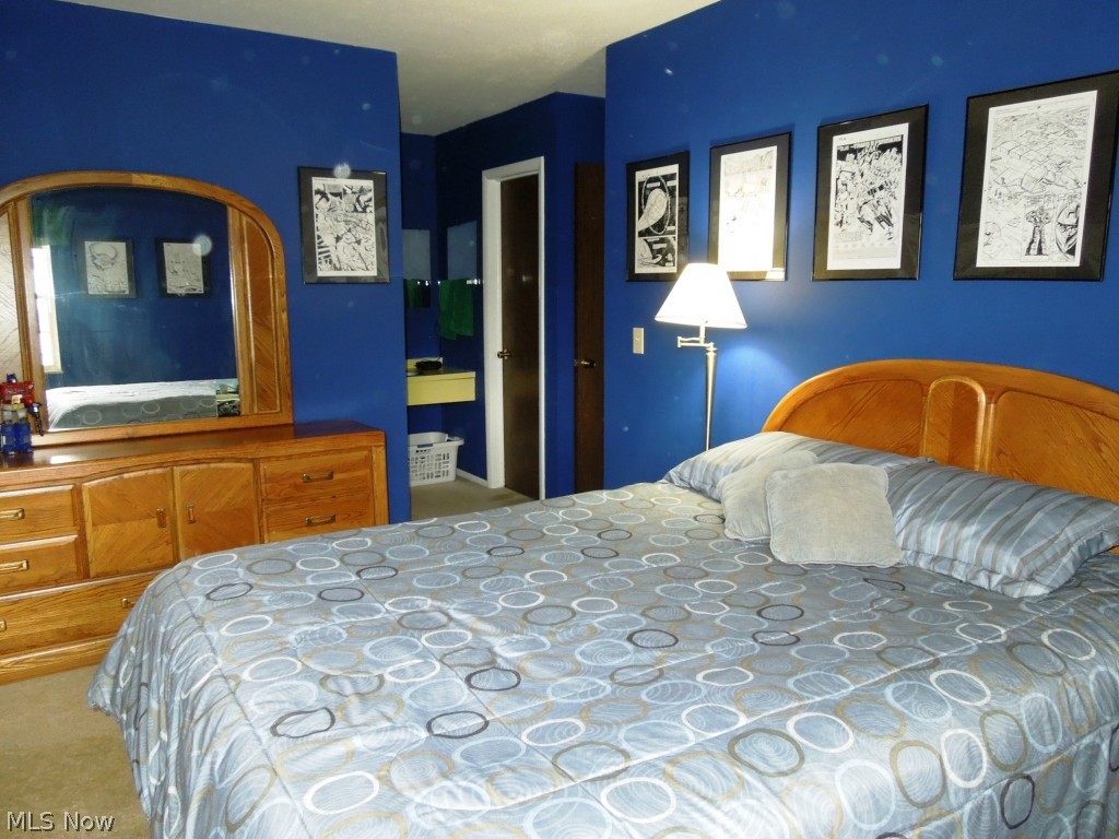 Fairfax Manor Condo - Residential