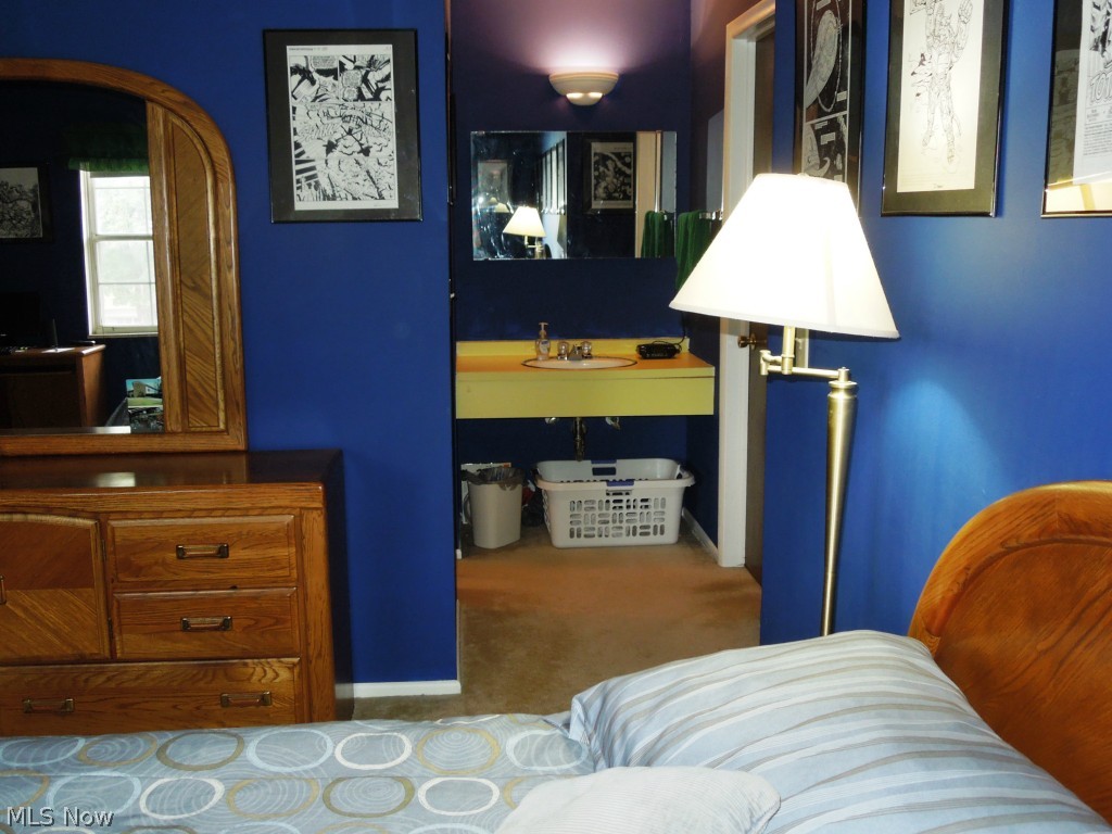 Fairfax Manor Condo - Residential