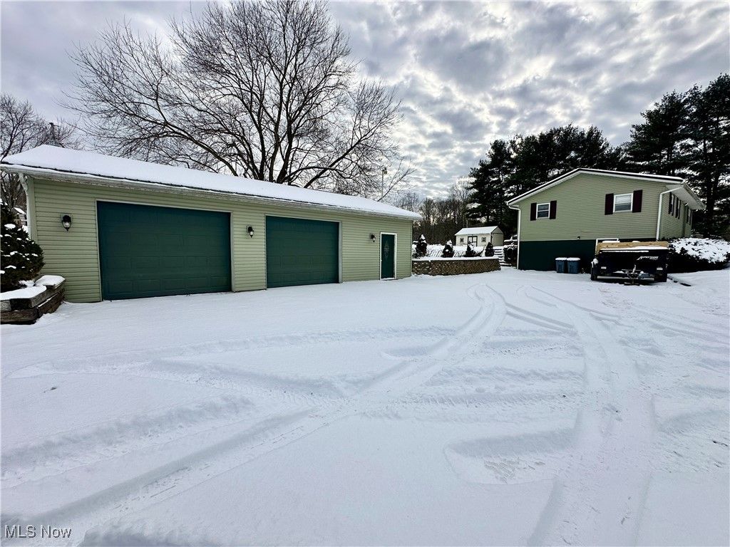 Photo of 135 S Moose Eye Road, Norwich, OH 43767 (MLS # 5177037)