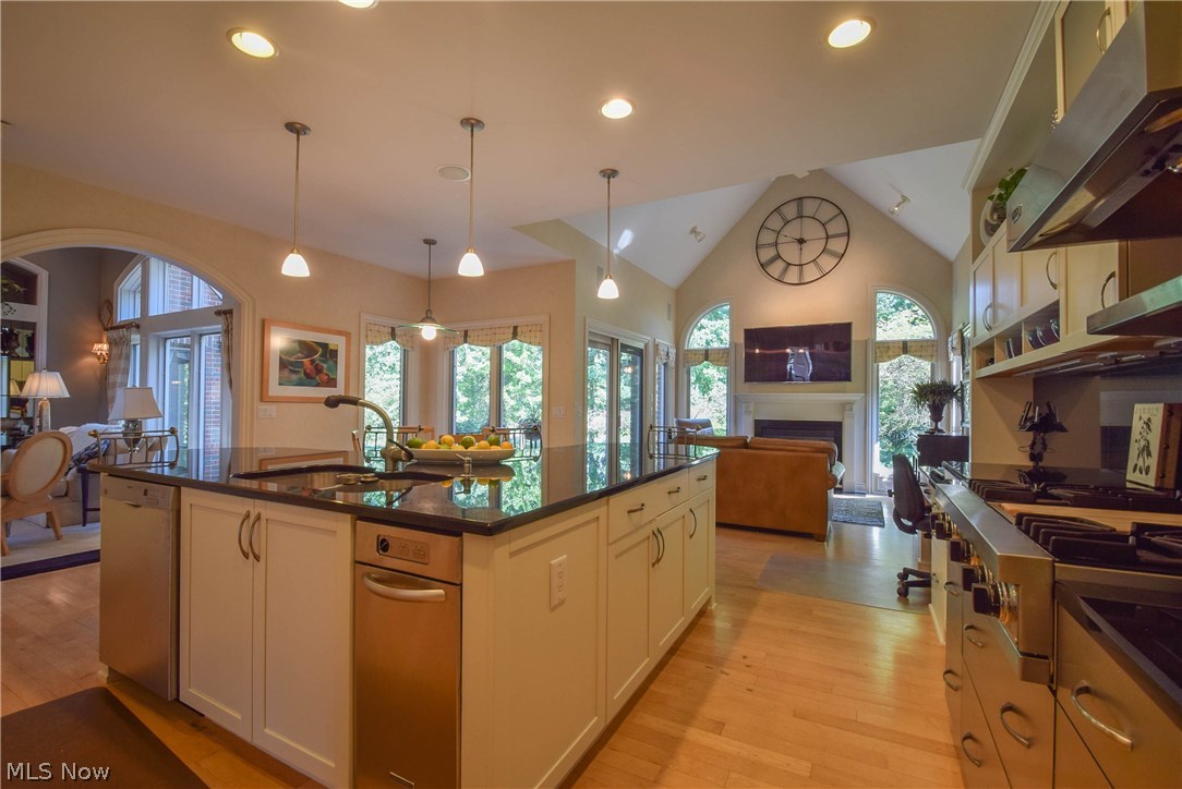 Lands End - Residential