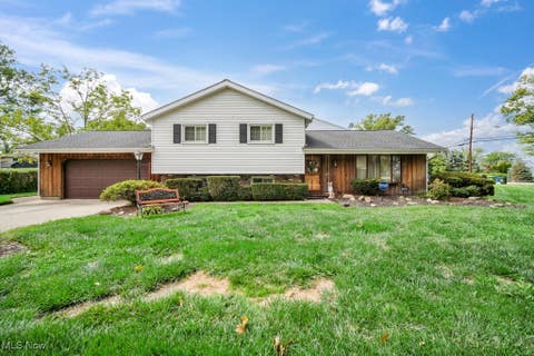 Photo for 37478 Lake Shore Boulevard