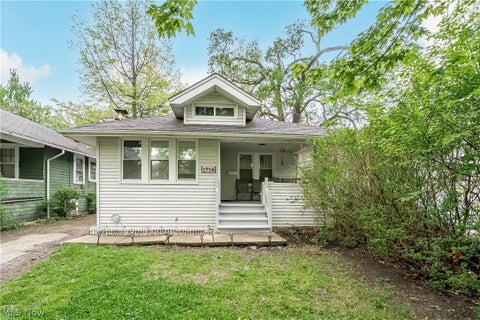 Homes For Sale - 1714 Hillview Road<br/> Cleveland, OH 44112