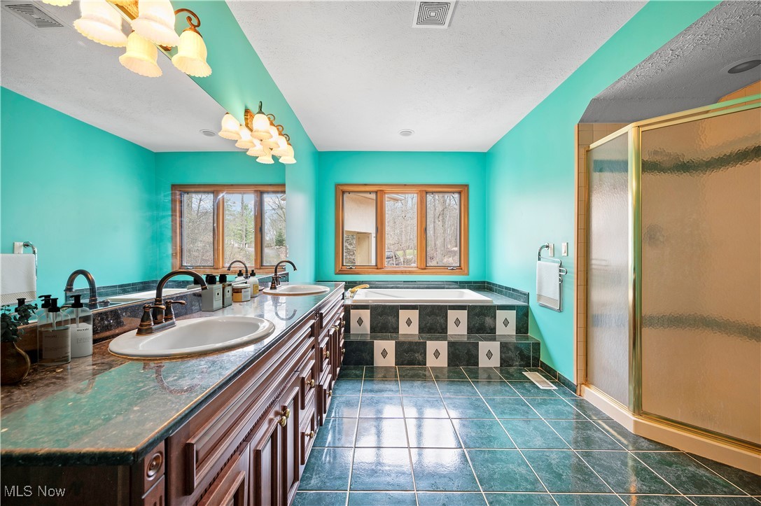 6100 Loch Lomond Court, Solon, Ohio image 36