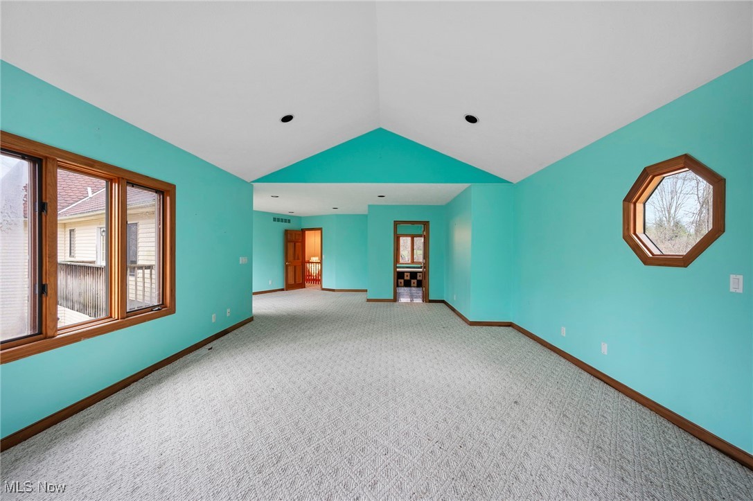 6100 Loch Lomond Court, Solon, Ohio image 34