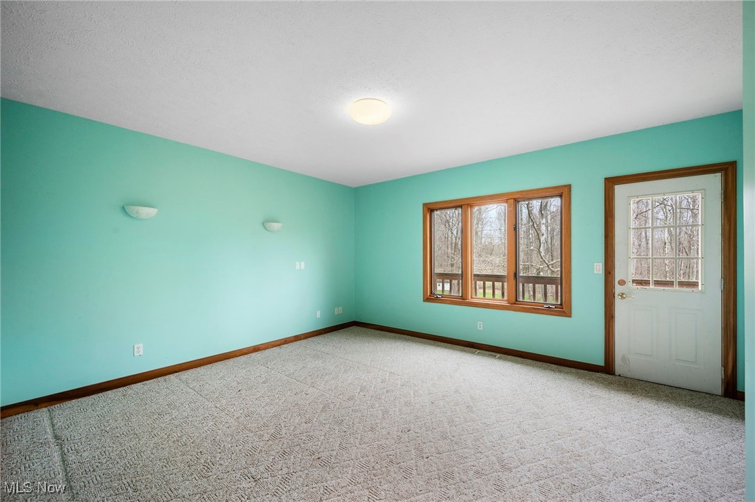 6100 Loch Lomond Court, Solon, Ohio image 38