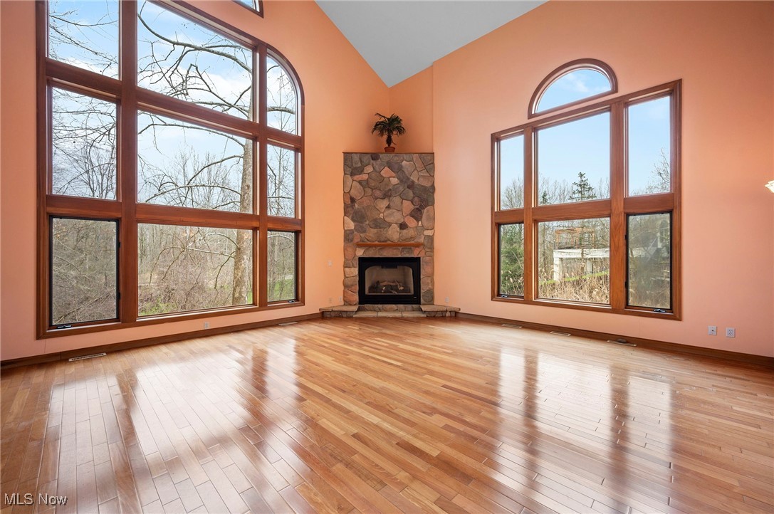 6100 Loch Lomond Court, Solon, Ohio image 14