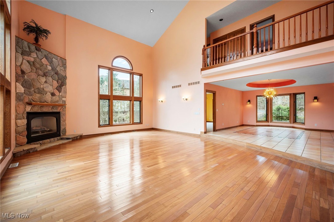 6100 Loch Lomond Court, Solon, Ohio image 15