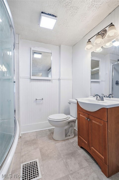 Tiny photo for 372 Kling Street, Akron, OH 44311 (MLS # 5239968)