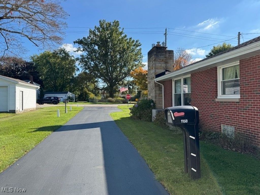 Photo of 1150 Lake Road, Conneaut, OH 44030 (MLS # 5164879)