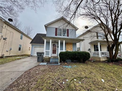 359 W Chalmers Avenue Youngstown OH 44511