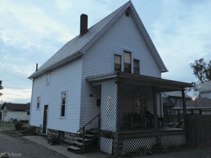 Great home! Open spacious 1st floor. Full bath and laundry, newer kitchen with lots of cabinets. Wood laminate floors in living room and dining room. Updated wiring, new hot water tank. Huge master bedroom, 2 full baths. Nice fenced yard