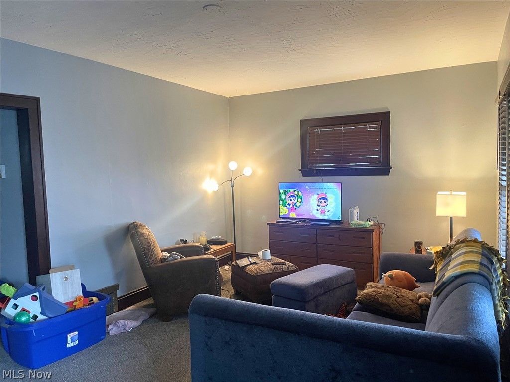 Photo of 2014 Hood Avenue, Cleveland, OH 44109 (MLS # 5193371)