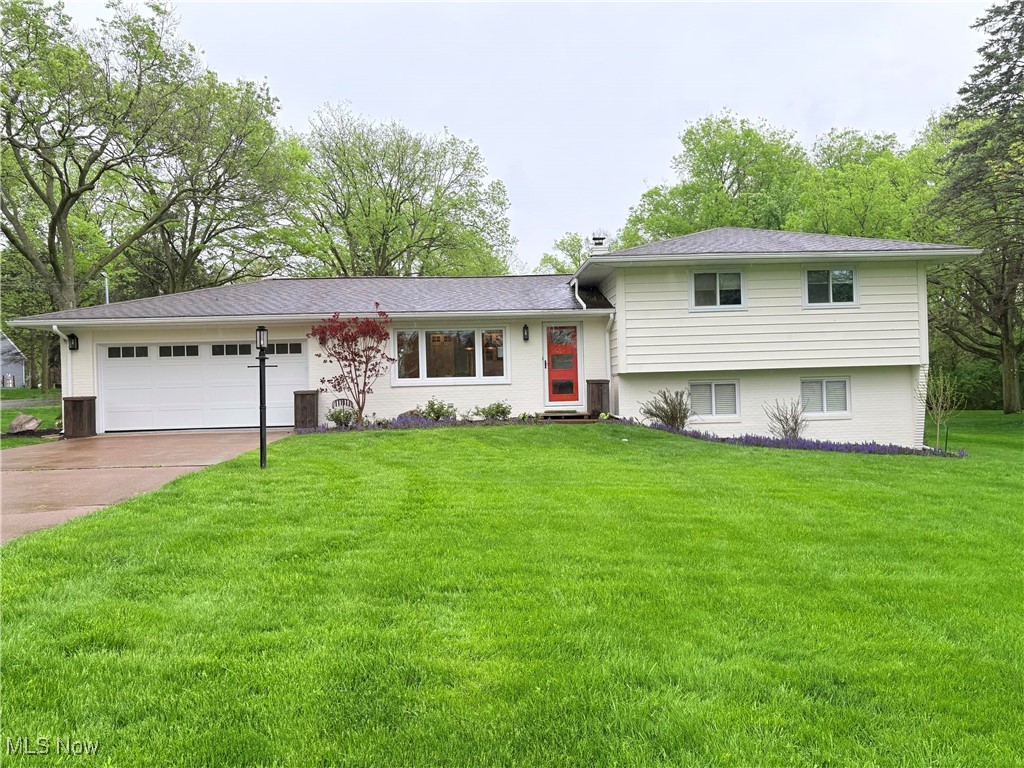 3569 N Karwood Drive, Port Clinton, Ohio image 1