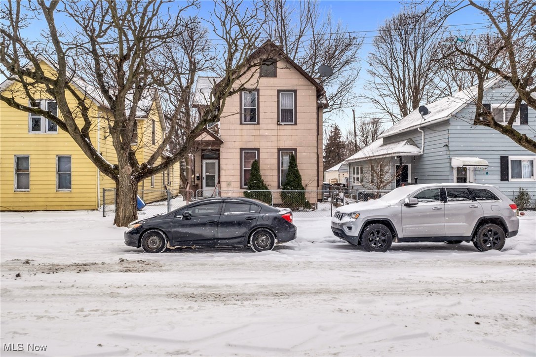 James H Hoyts - Residential Income