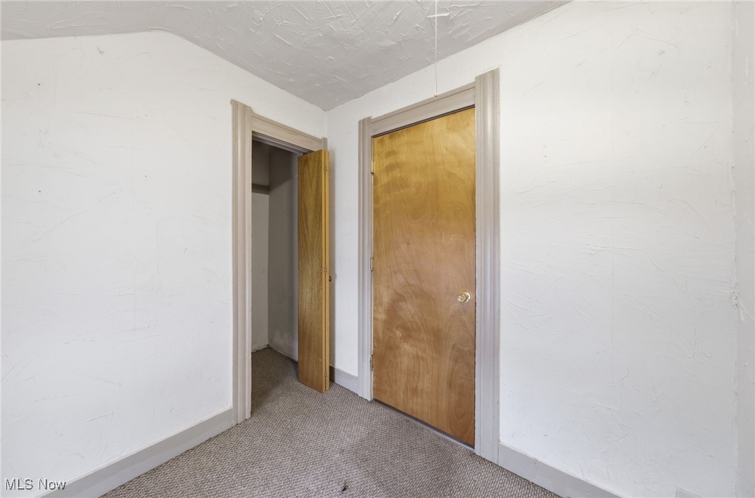 James H Hoyts - Residential Income