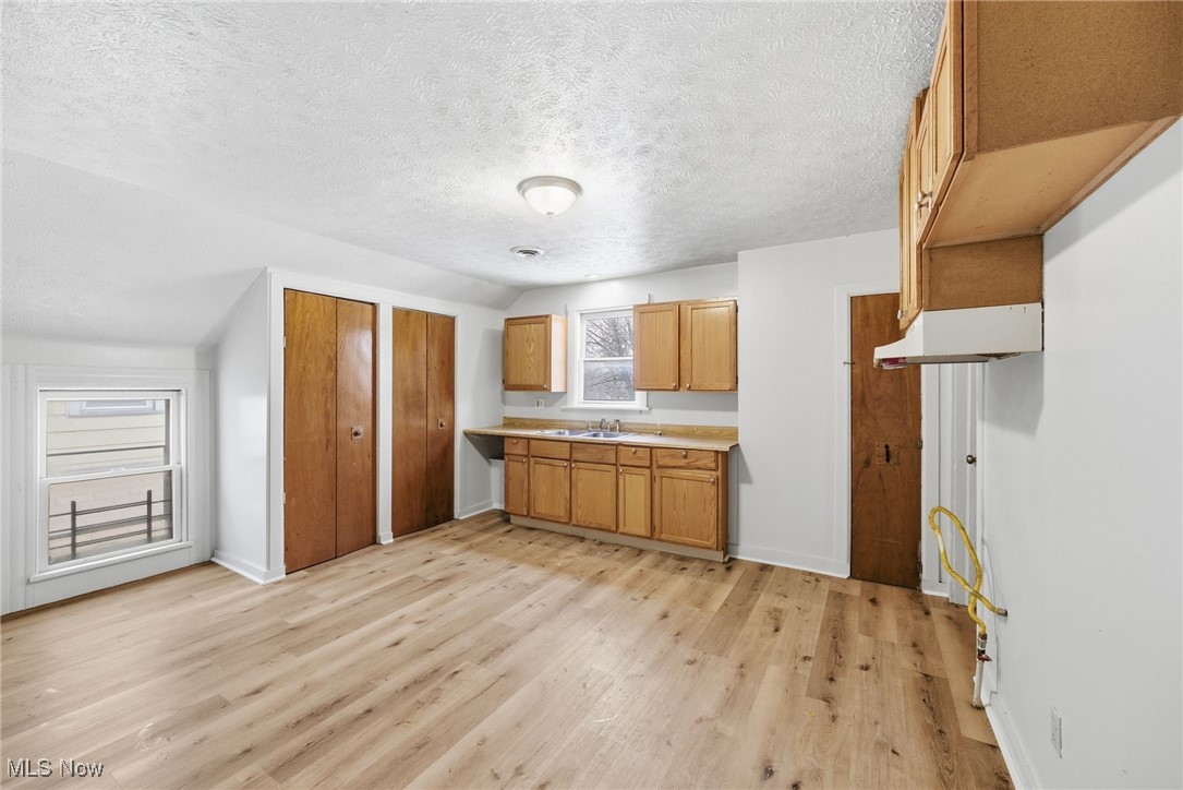 James H Hoyts - Residential Income