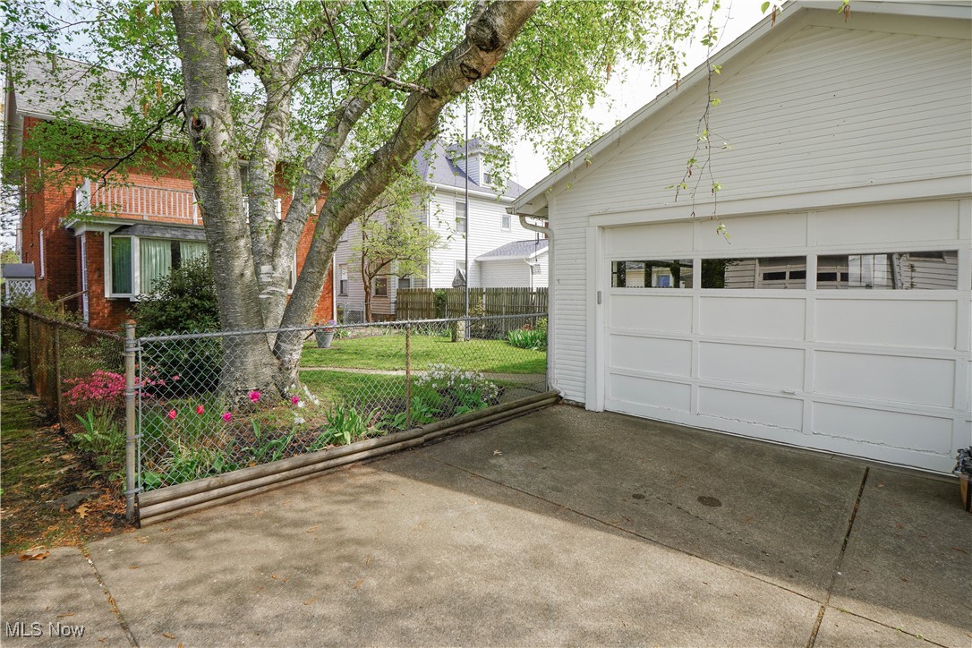 615 Cherry Road, Massillon, Ohio image 28
