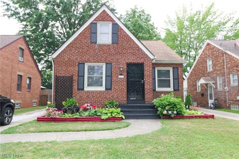 Homes For Sale - 4509 Biddulph Avenue<br/> Cleveland, OH 44144
